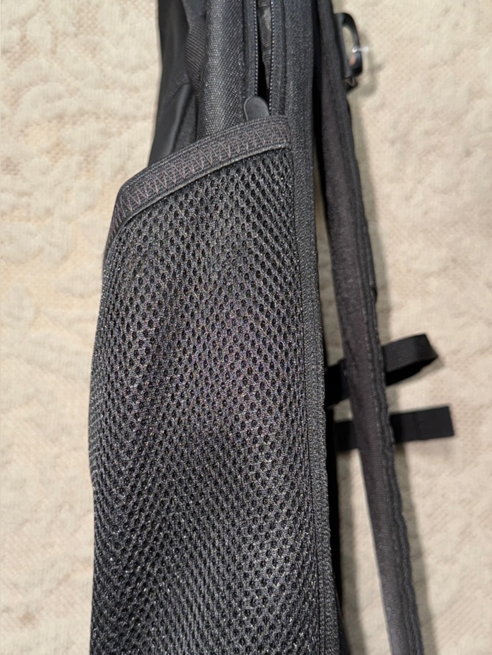 Under Armour Black Men's Backpack with White Logo - Picture 10 of 10